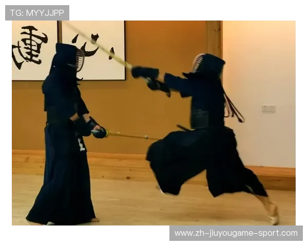 佩剑快速突击一触即中：用速度与精准书写剑道新篇章