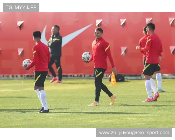 国足球员体能恢复训练取得进展，国足体能训练标准